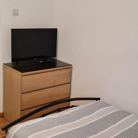 Luton, Lu3 Double Ensuite Room Luton  Exteriör bild
